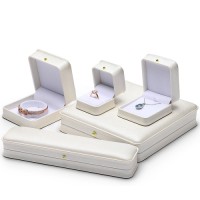 DIGU Wholesale Custom Luxury Leather fashion beige jewelry storage boxes ring pendant pearl necklace jewelry gift box